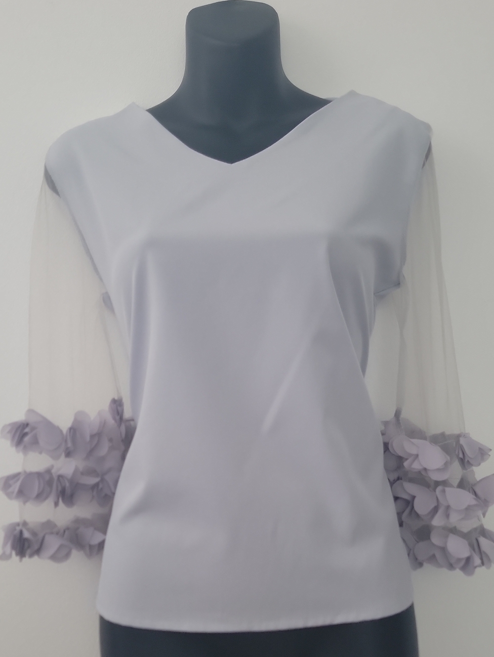 Elegant Lavender V-Neck Top with Floral Sheer Sleeves!!!